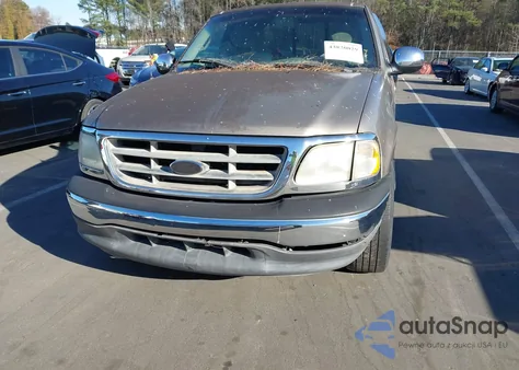 2002 Ford F-150 Xl/Xlt z USA, uszkodzony, nr VIN 1FTRX17282NA06182